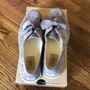 Ugg Carilyn suede lace up flats
